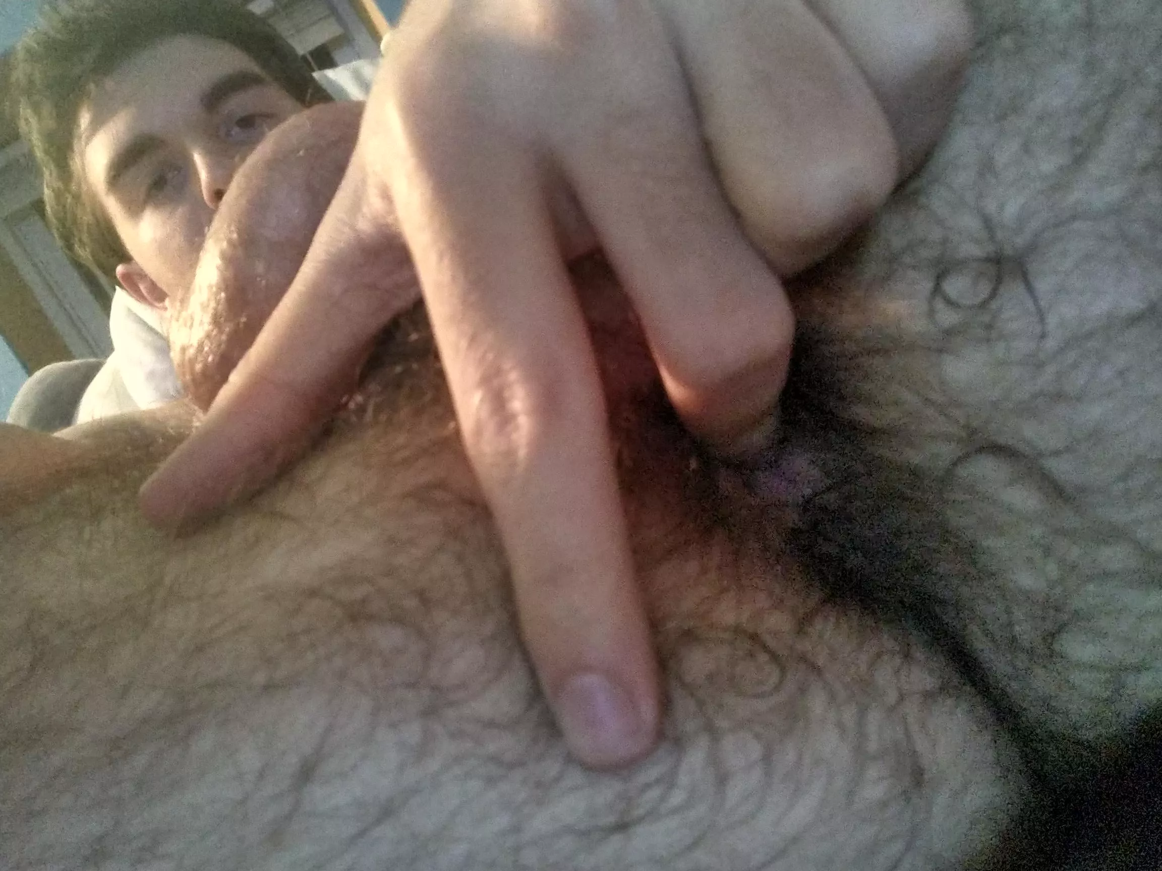 My hairy ass feels nice, dudes.🧊