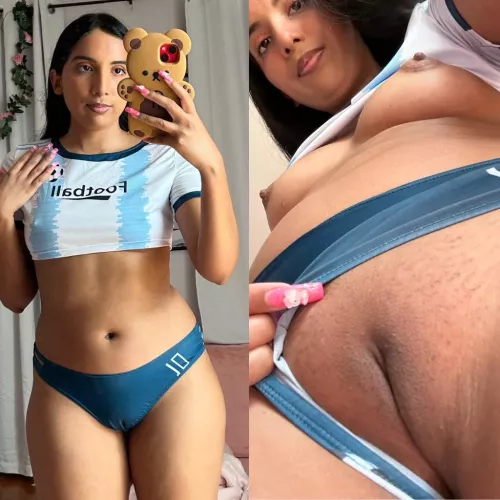 My shaved brown pussy for you!