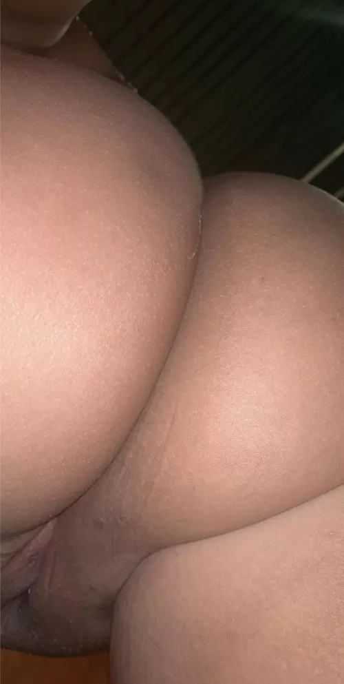 Name something better than a girl born with two clits and a fat ass