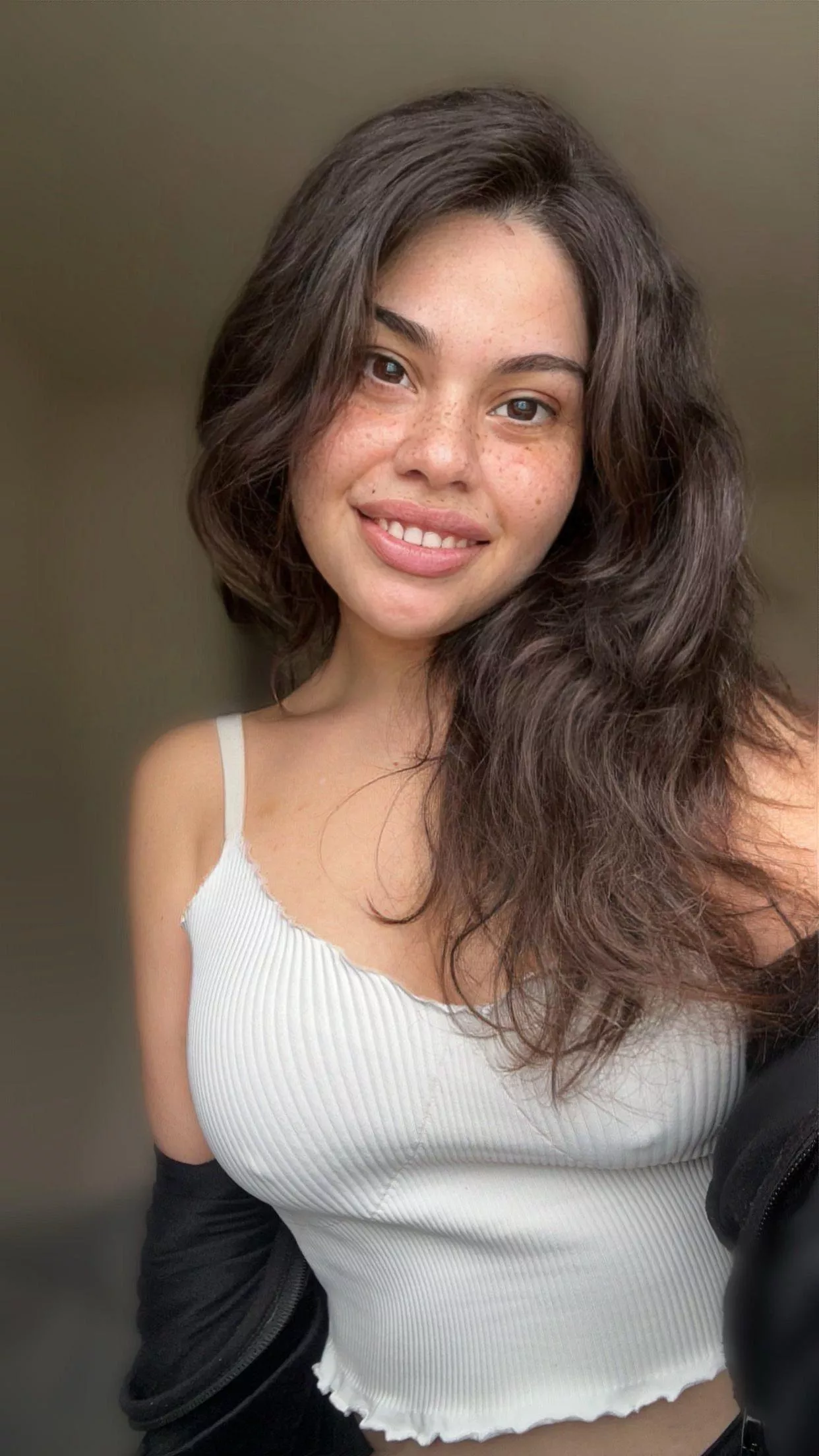 No makeup but much pokies