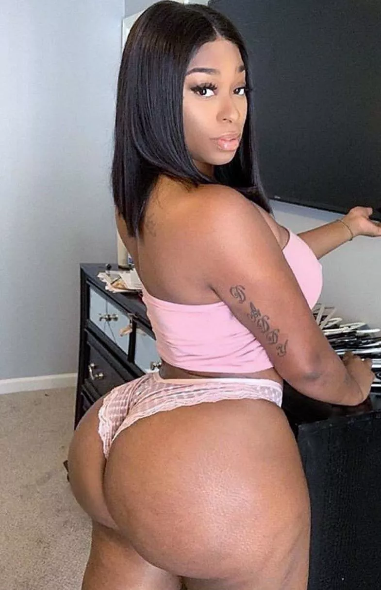 Real juicy 🍑🍑😎