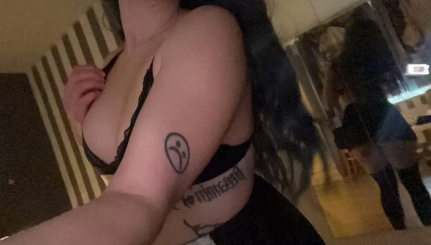 Say ❤️ and I'll send you more tit pics