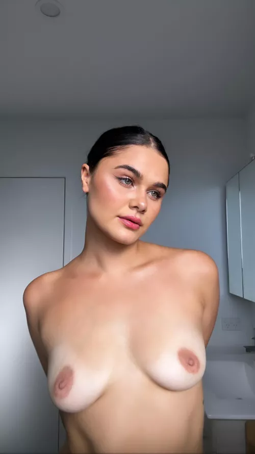 Single with a flat chest, sexy?