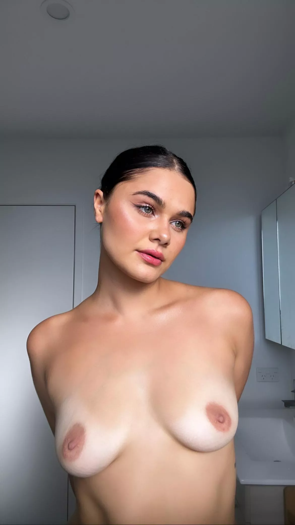 Single with a flat chest, sexy?