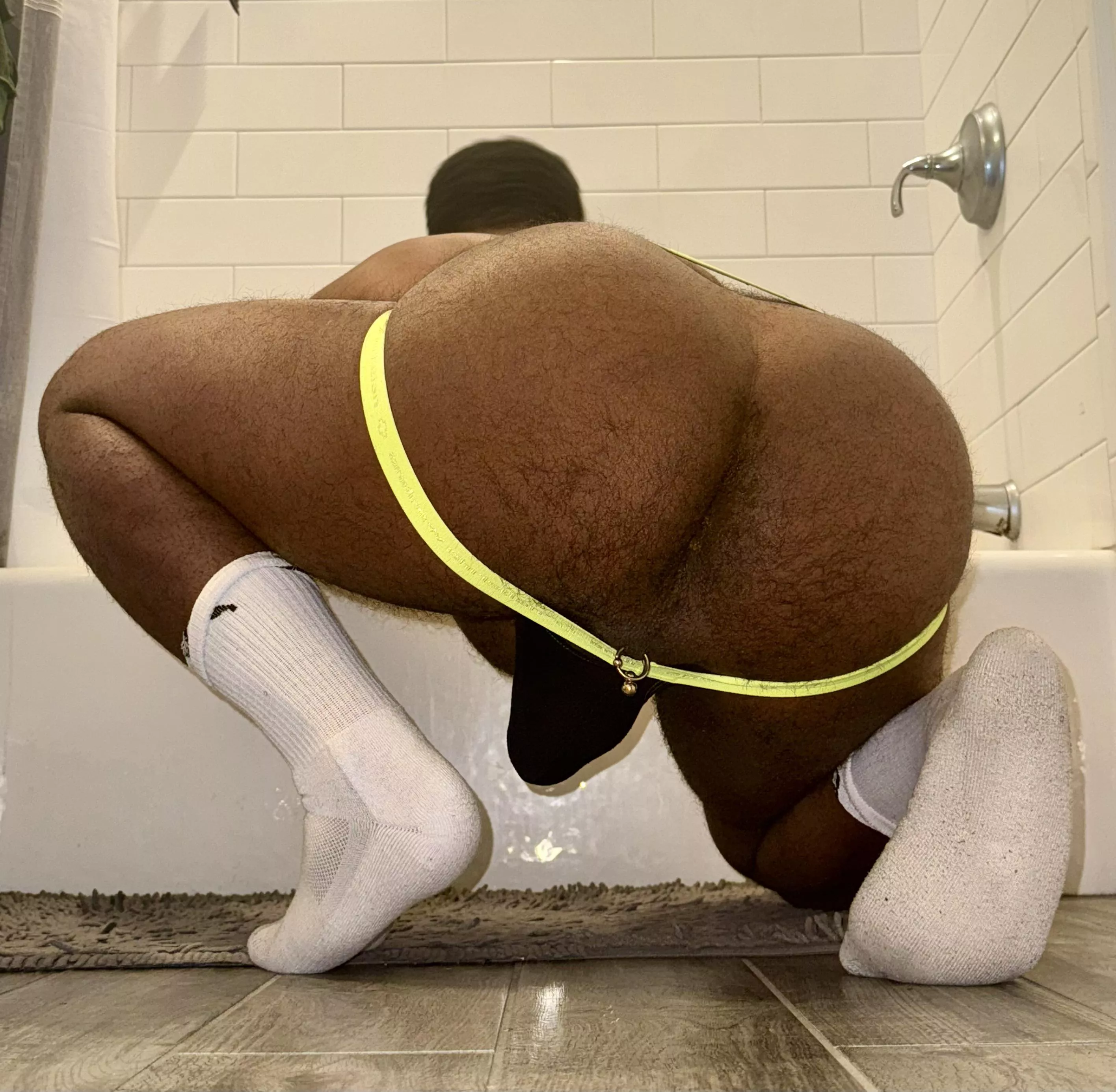 Squatting keeping my cheeks thicc