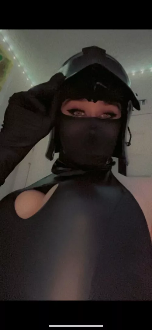 Strongest warden main