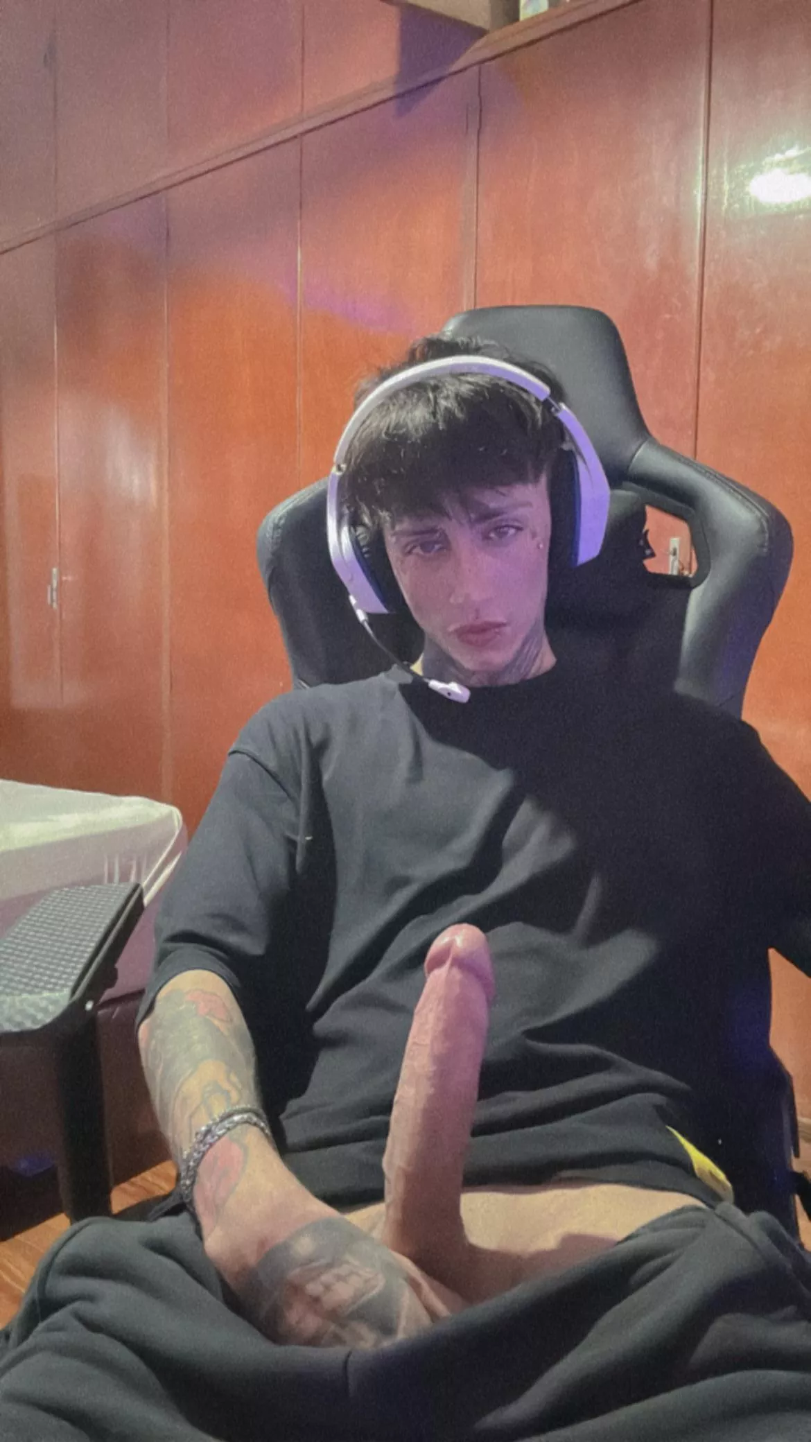 Suck it and let me see your ass up