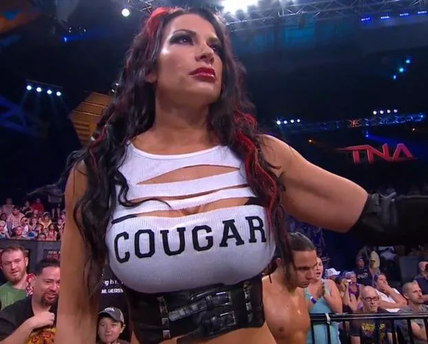 Tara (Lisa Marie Varon)