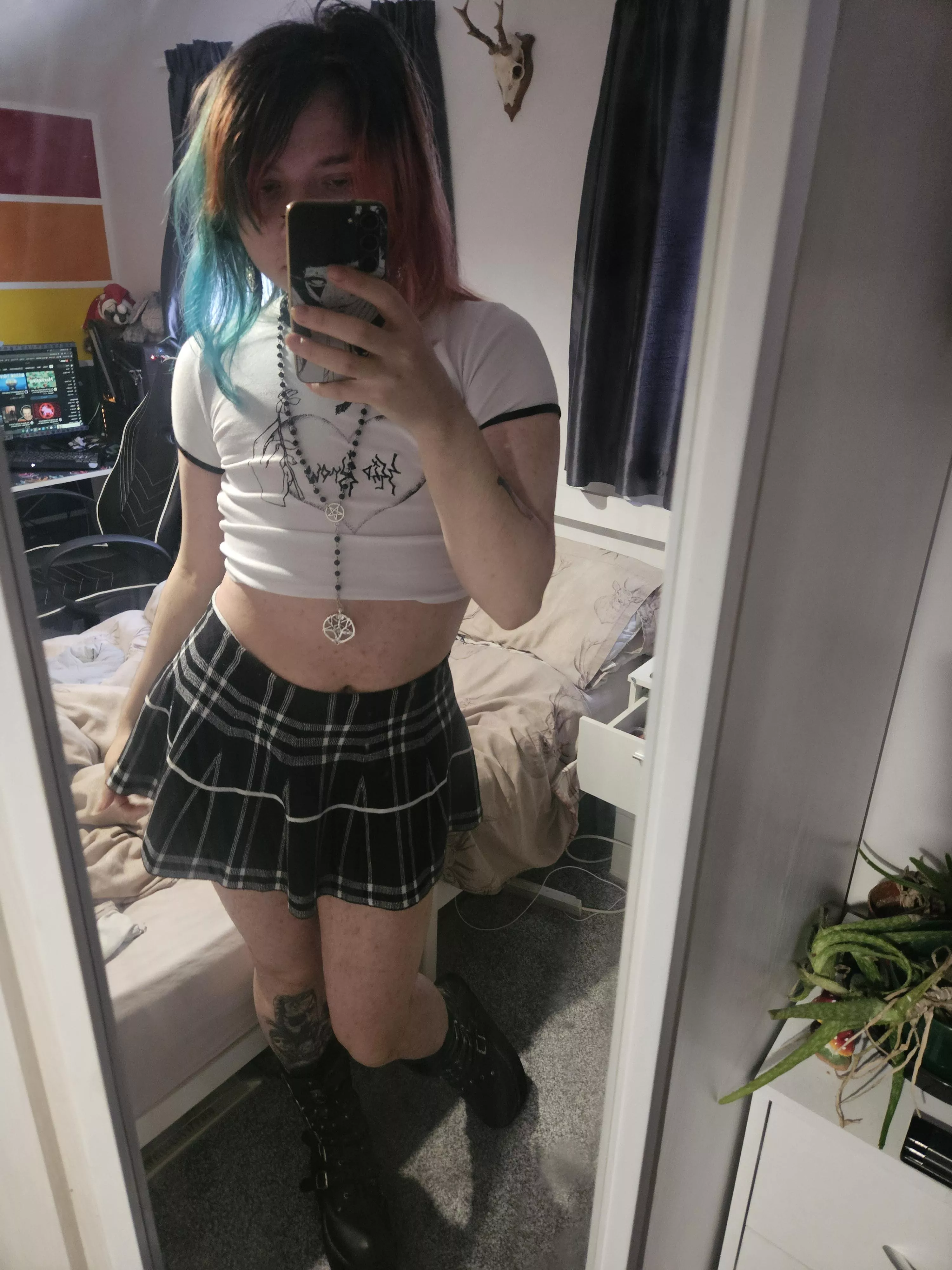 Tell me I'm a pretty boy? 🥺👉👈