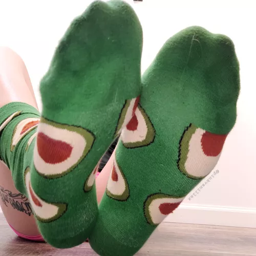 These look extra sweaty after work today!👀 who wants a sniff?😏