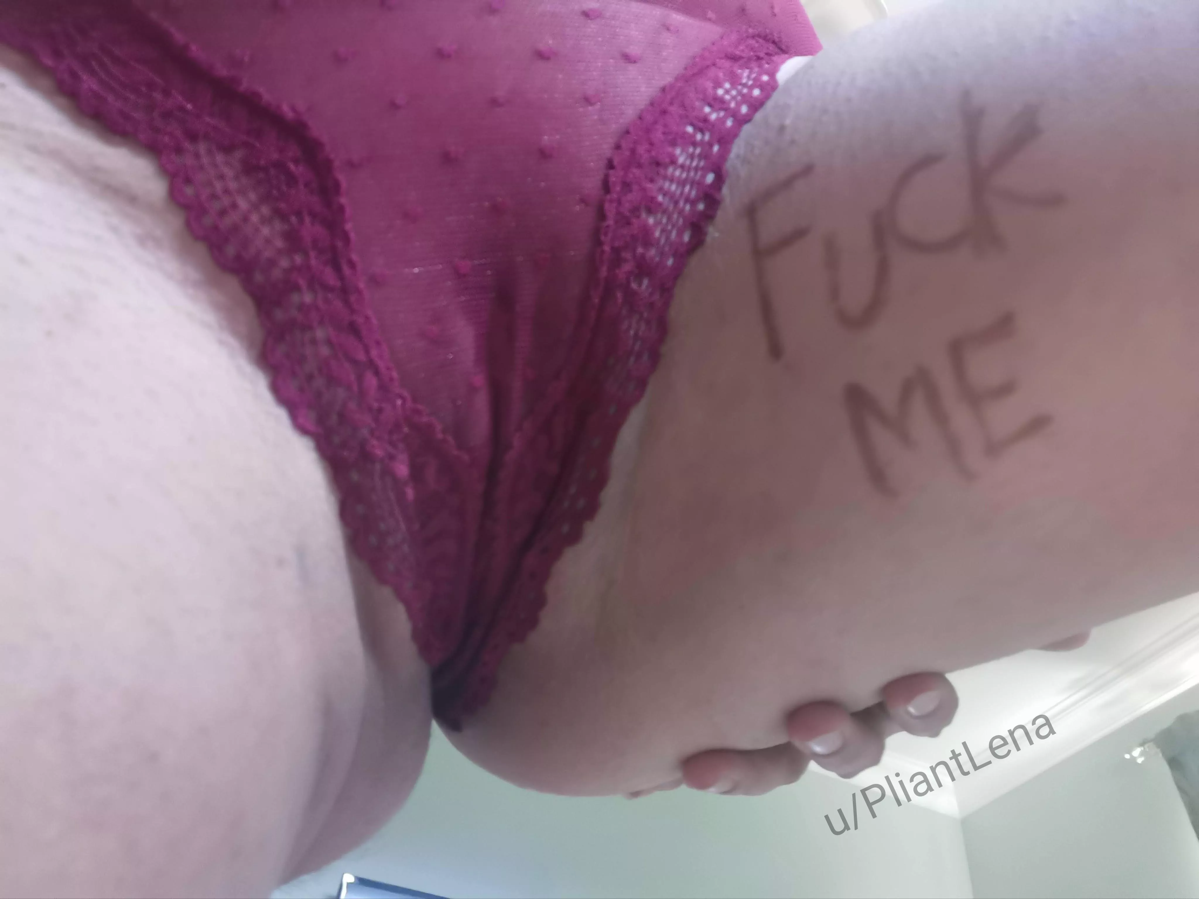 This wife cums with straight forward instructions...