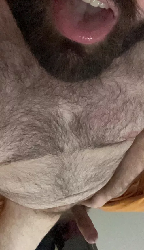 Too worked up! I just want to throat fuck a daddy bear!