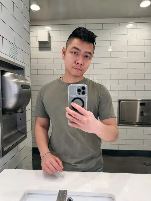 Walmart restroom but it's good lighting 😂