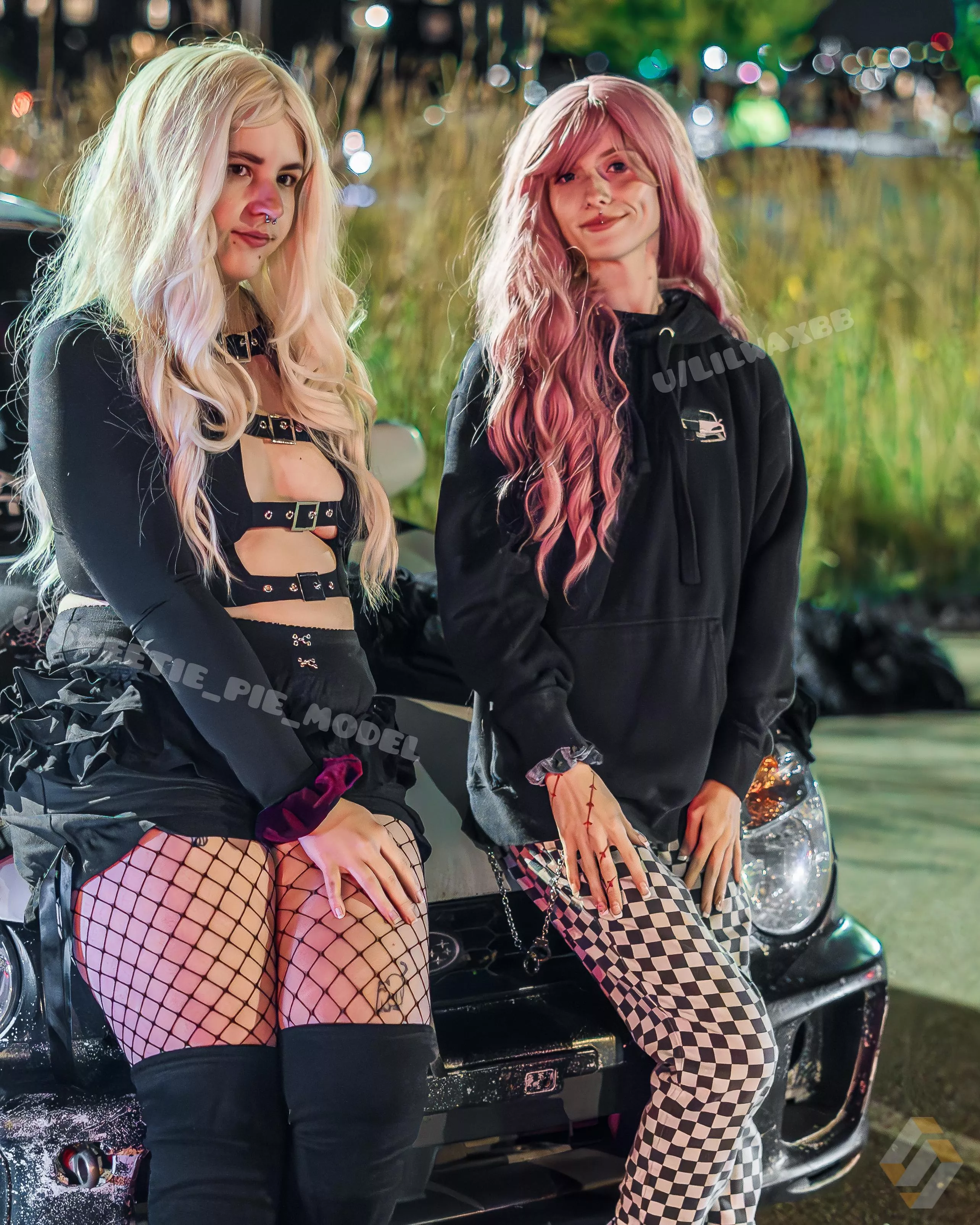 Whats better than having one car girl..having two car girls