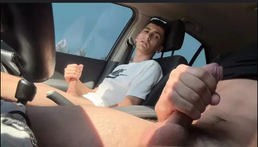 when I go out in the car with my friend it's like this