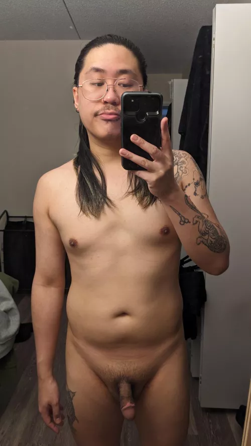 Who's down for chats and trades 😋