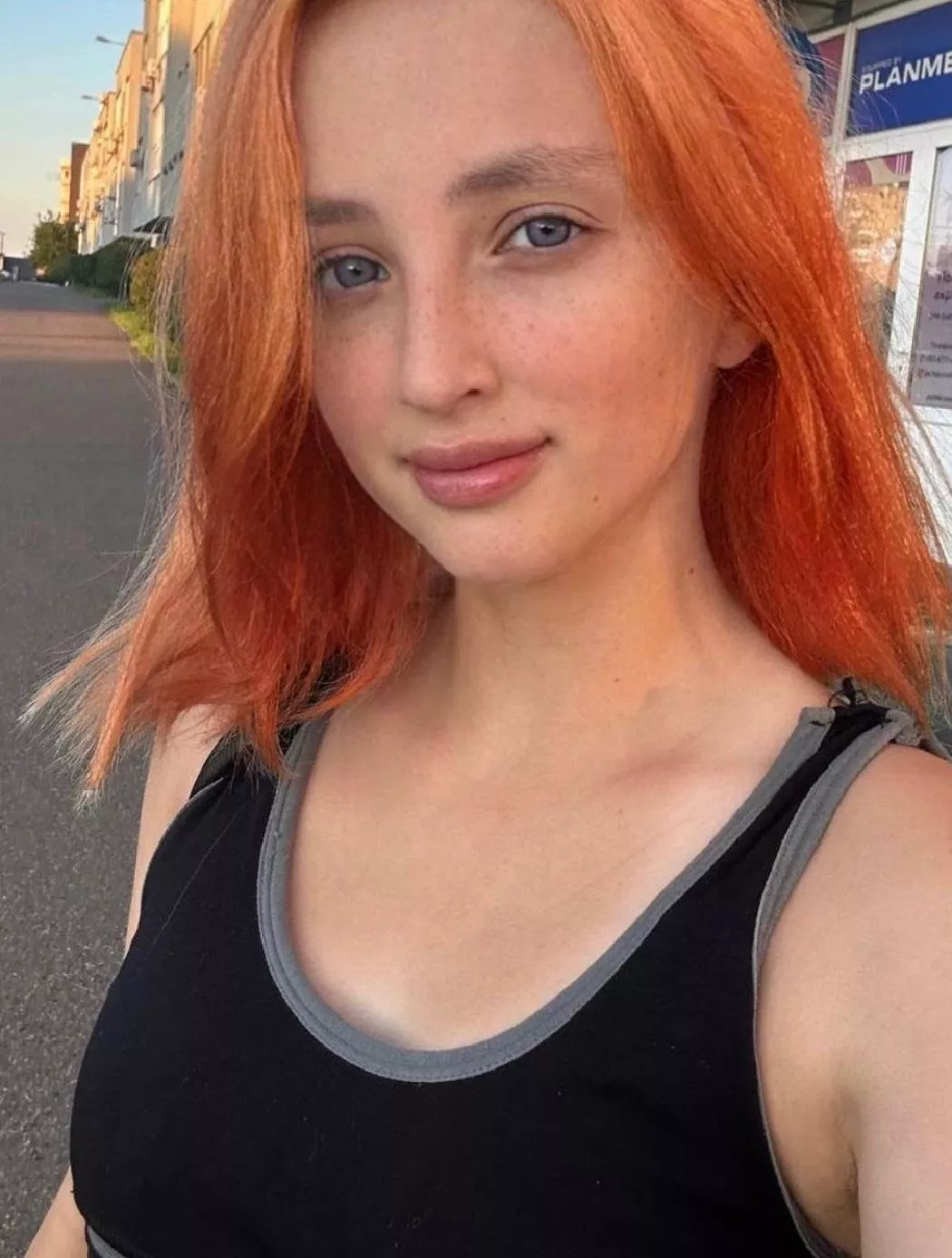 Would you f*ck or go on a date with a redhead like me? [IRTR]