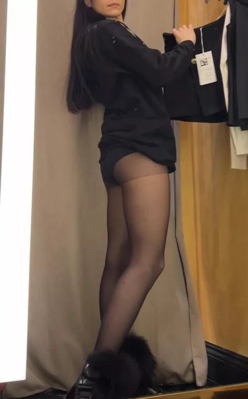 Would you spy on me if you met me in shopping mall?