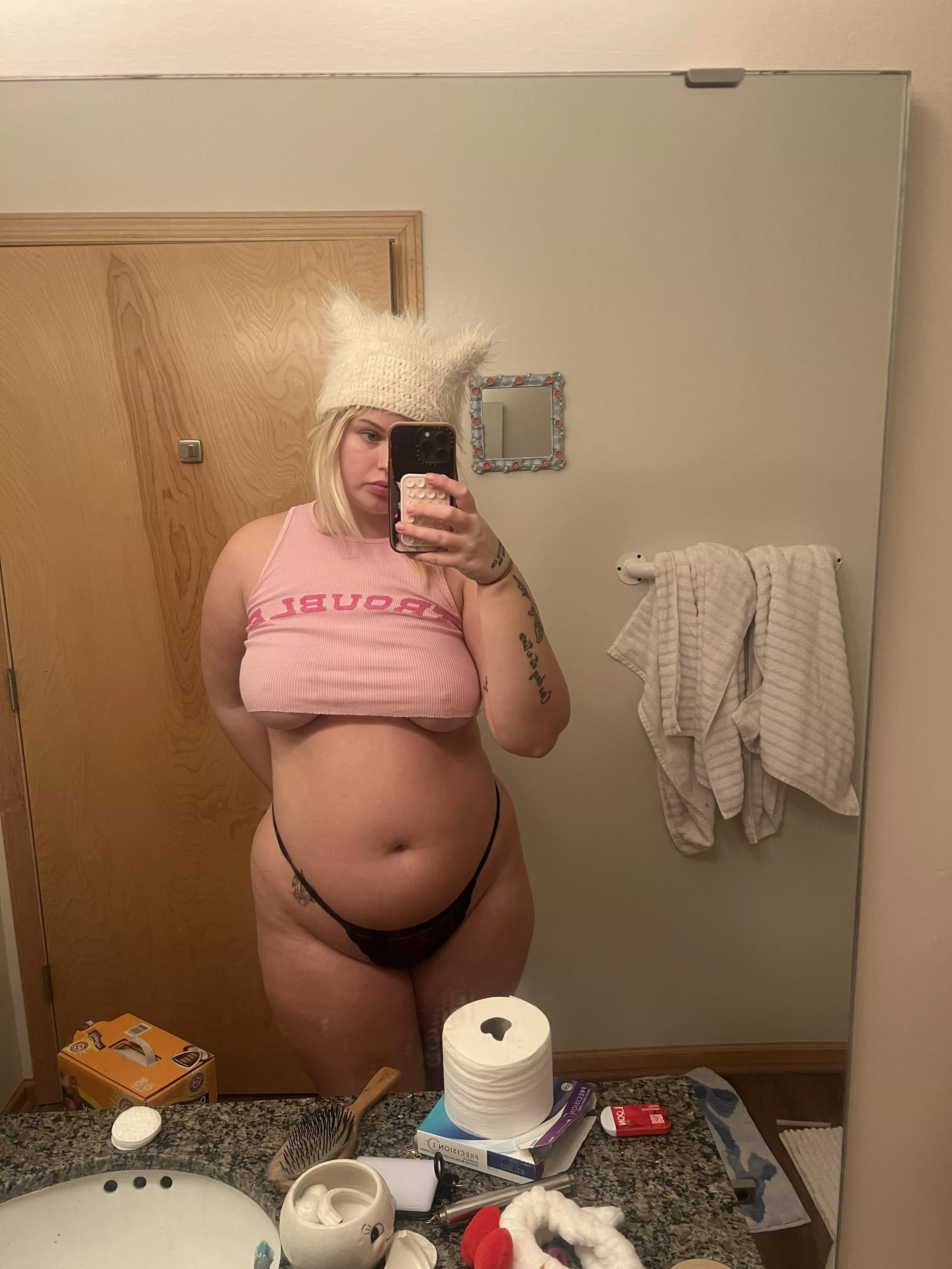 Would you want your gf to have this chubby body?