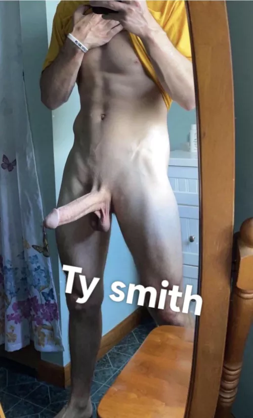 22 BWC looking for smooth femboys and twinks sc ty_smith1738