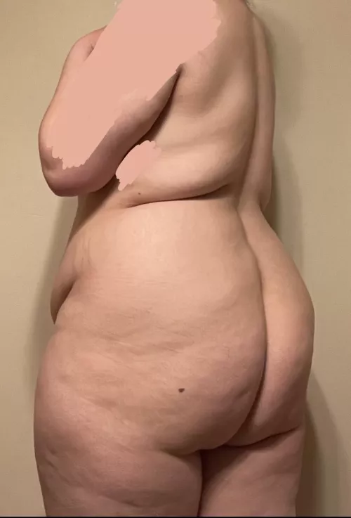 30 F 5’7” 210 lbs. trying so hard to be healthy and lose weight, but today was a rough day. Regretting the ice cream.