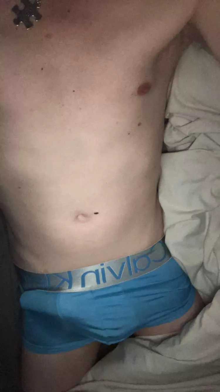 38 uk - working but please distract me - dayofthedead38