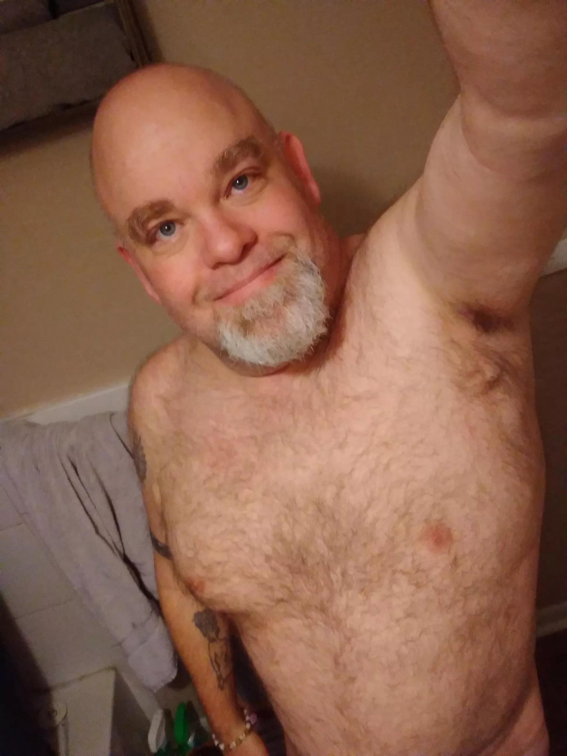 46. Good morning, anyone what to hope in the shower with daddy?