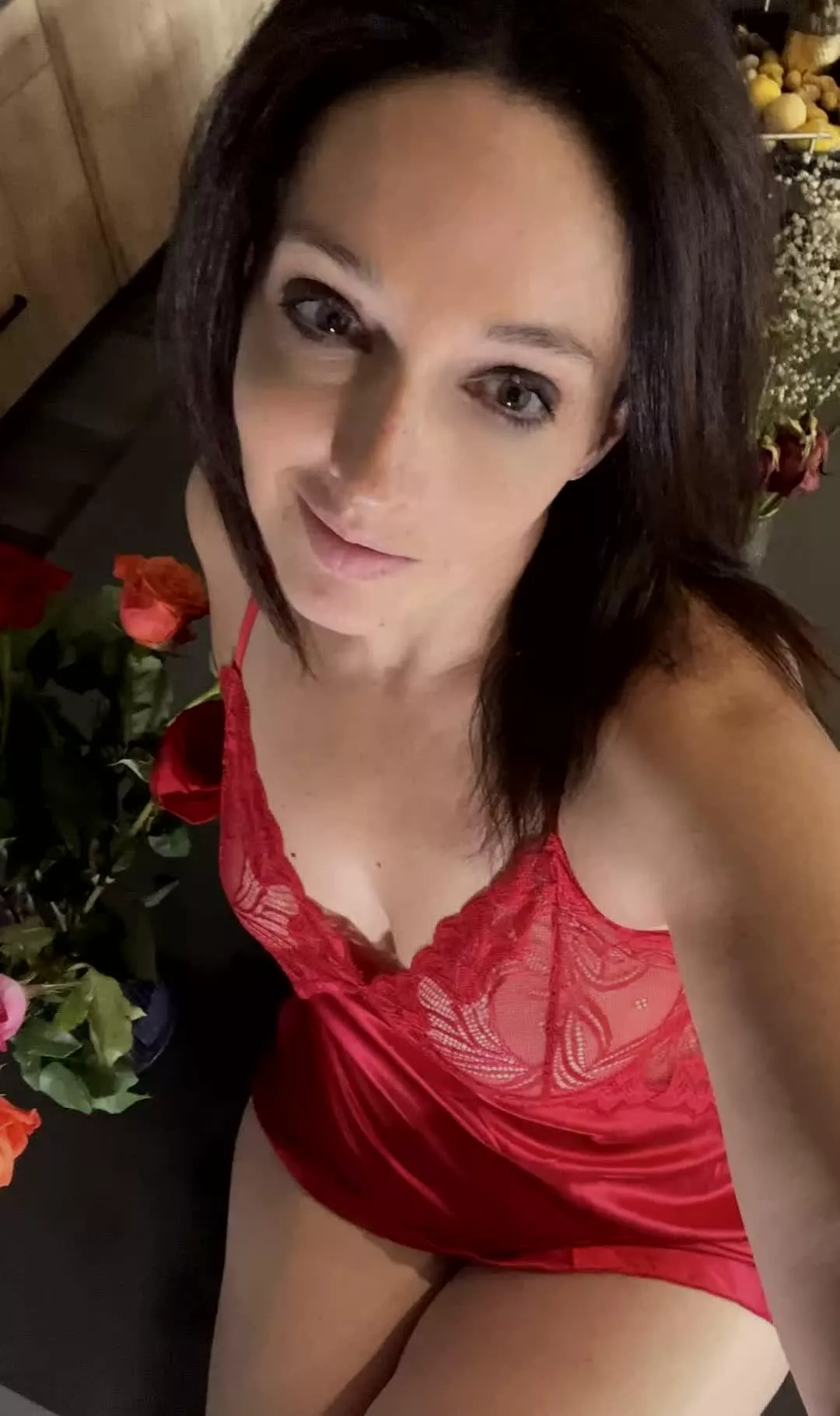 Any married men want to come over? 💦