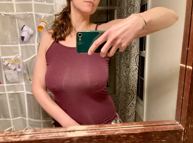 awkward bathroom mirror picture