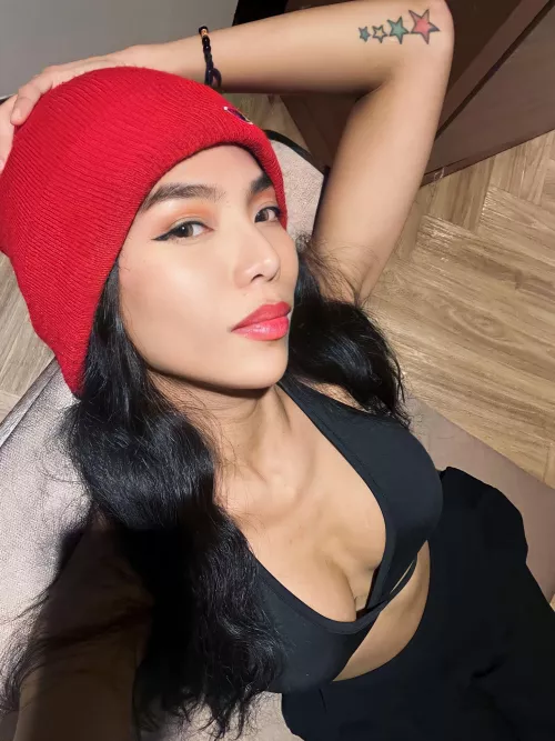 Based on my body what sport do you think I do? 🤭