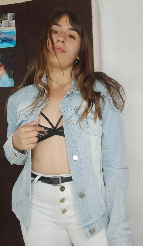 Be honest, would you like to see me shirtless?