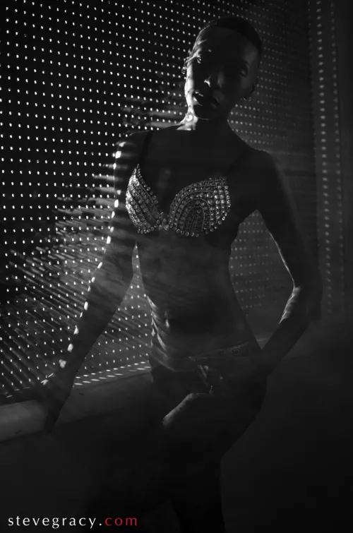 Bettye in fog [IRTR]