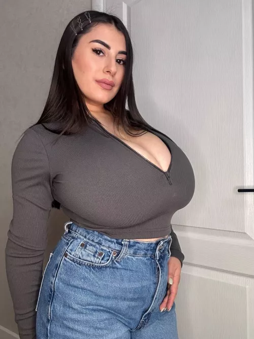 Describe my body in 2 words ;))