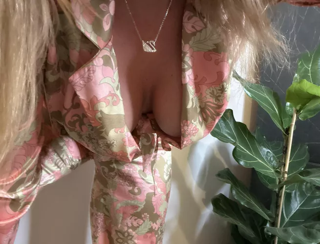 do 40yo tits like these get you hard?