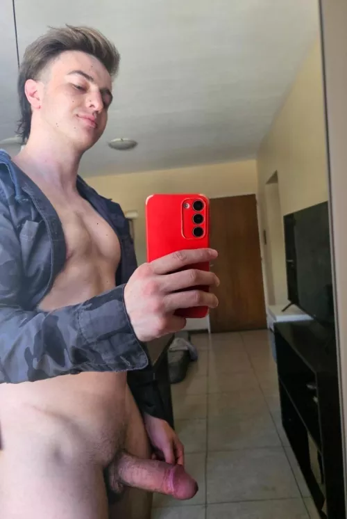 Do you like it shaved or with a bush? 🤔