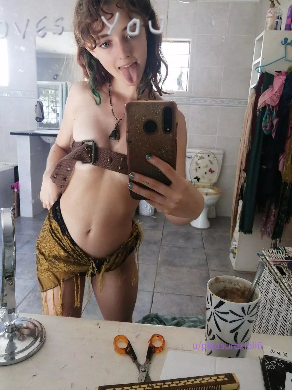 feelin cute while takin a bathroom selfie, wanna untie my belt babe F18