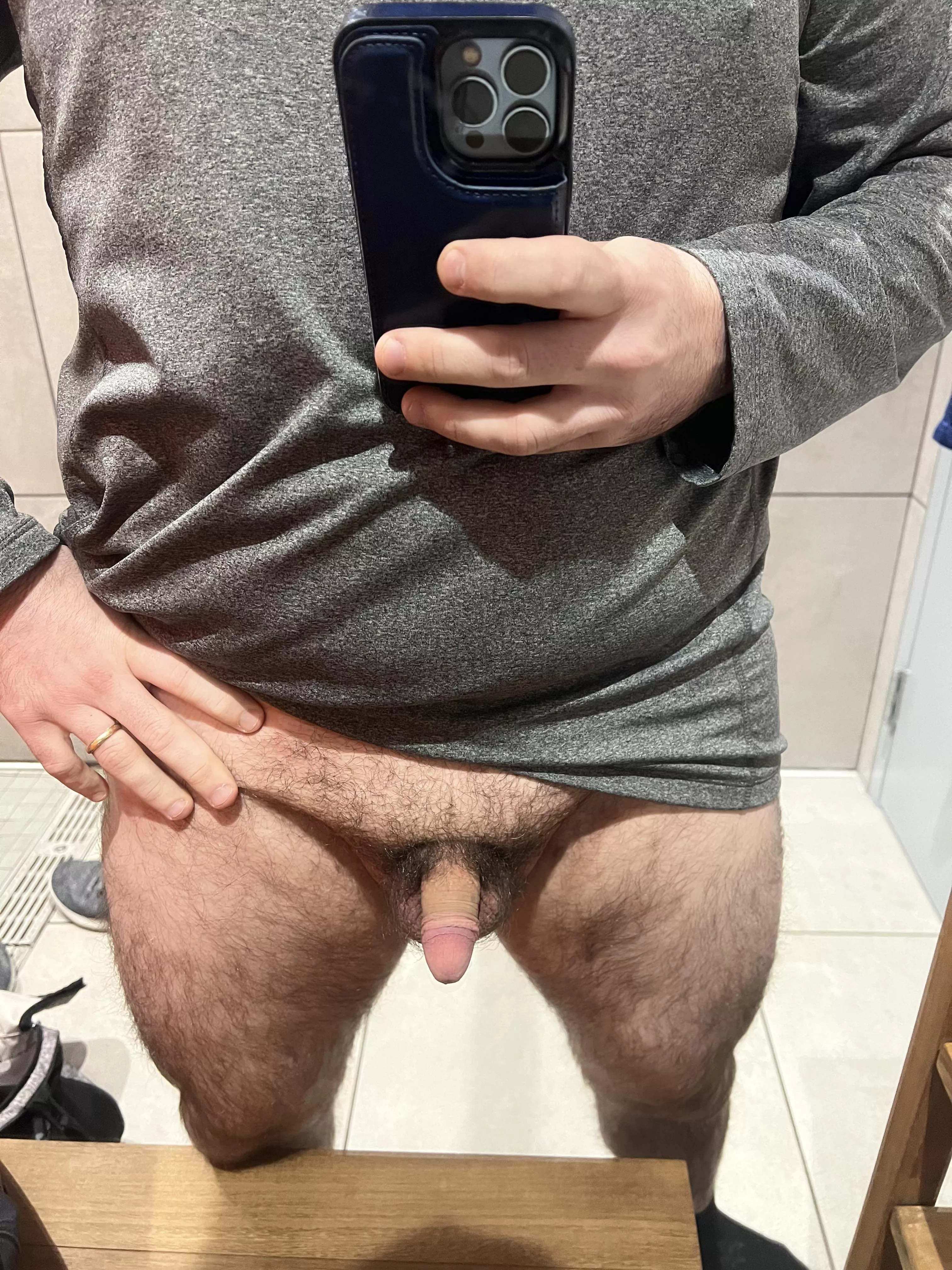 Gy(m) changing rooms always make me so horny