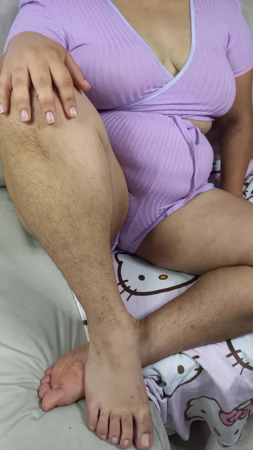 Hairy and natural body