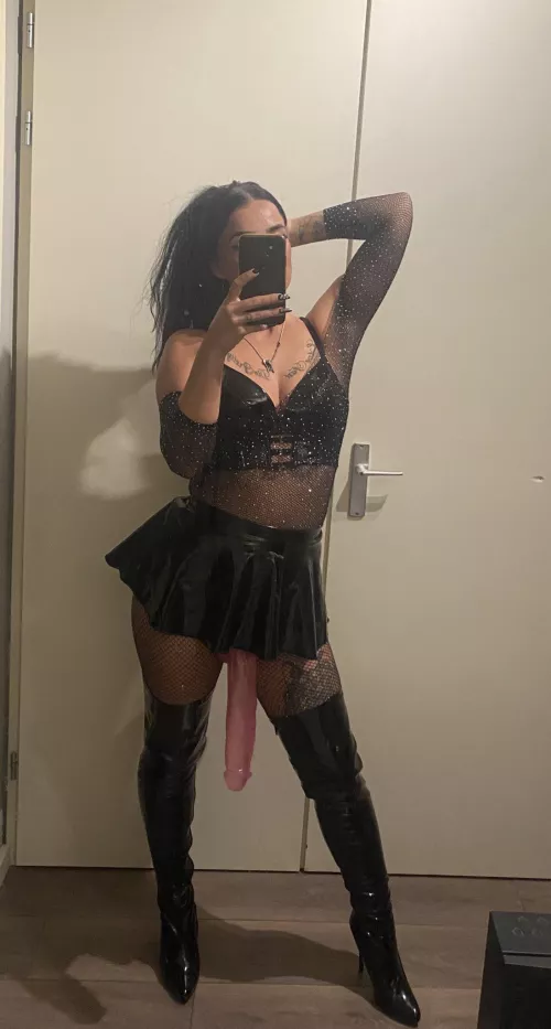 How loud would you moan when you feel this deep inside you