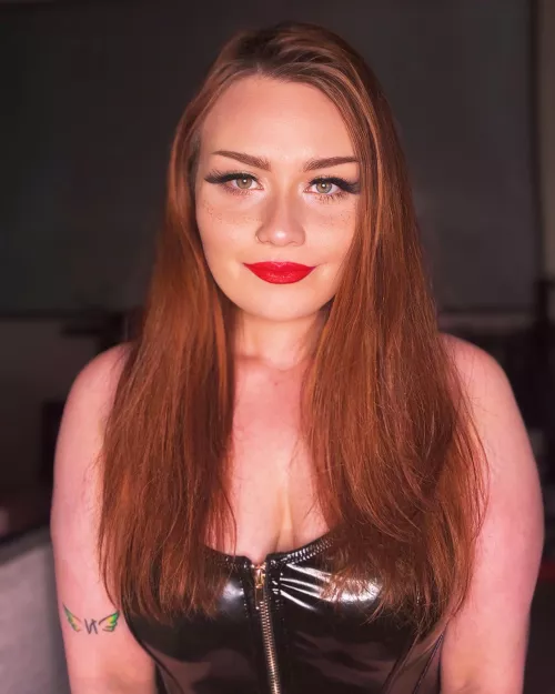 I feel glowy & shiny ⚡️