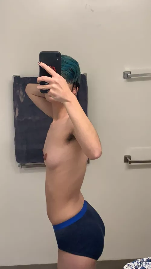 I wanna arch my back into you! 🥺🥺🥺