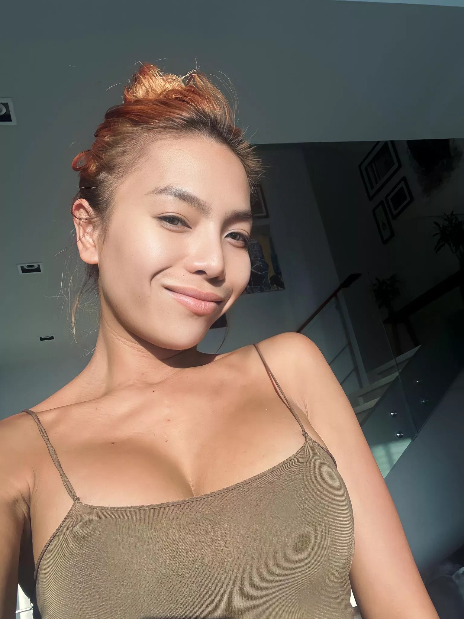 Is this the place where men look to date Asian girls?🤔