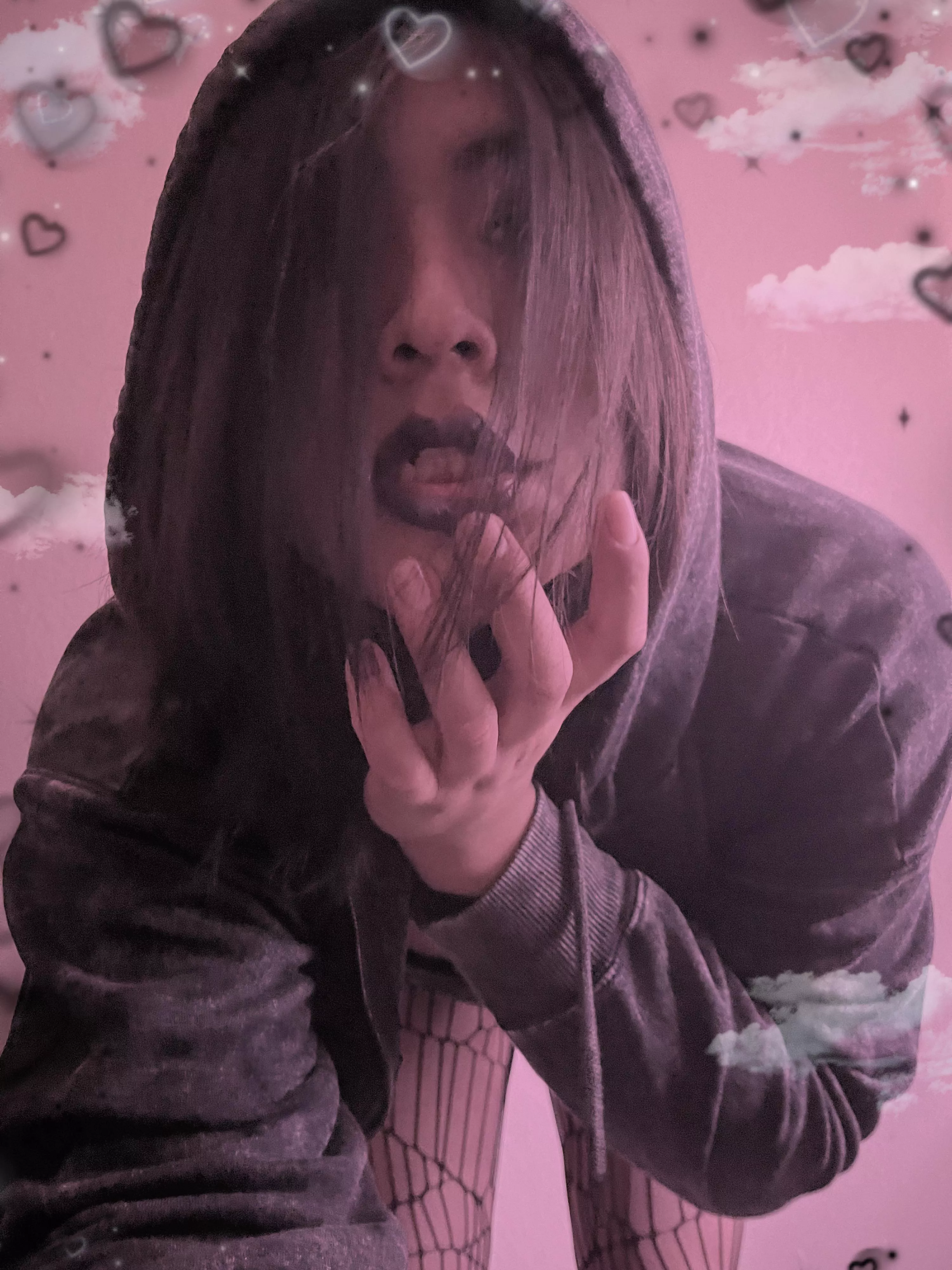 Just vibing 👽🖤