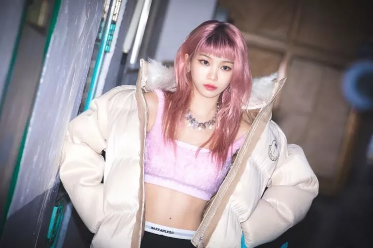 LE SSERAFIM - Chaewon