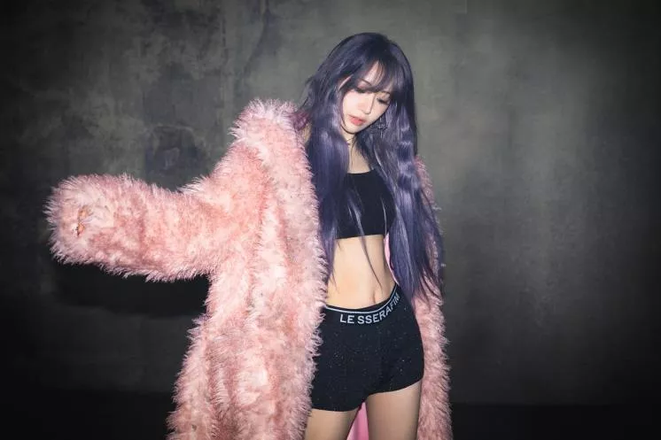 LE SSERAFIM - Sakura