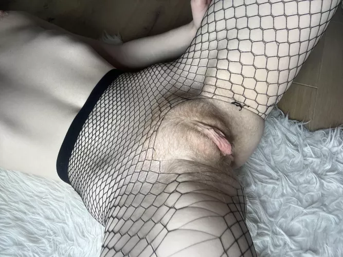 My pussy mound is too big to be under fishnet 🥰