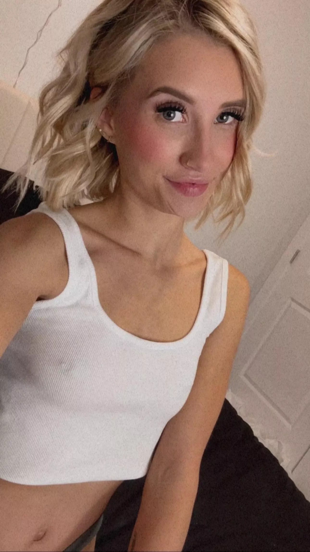 The blonder the hotter! 😉😘