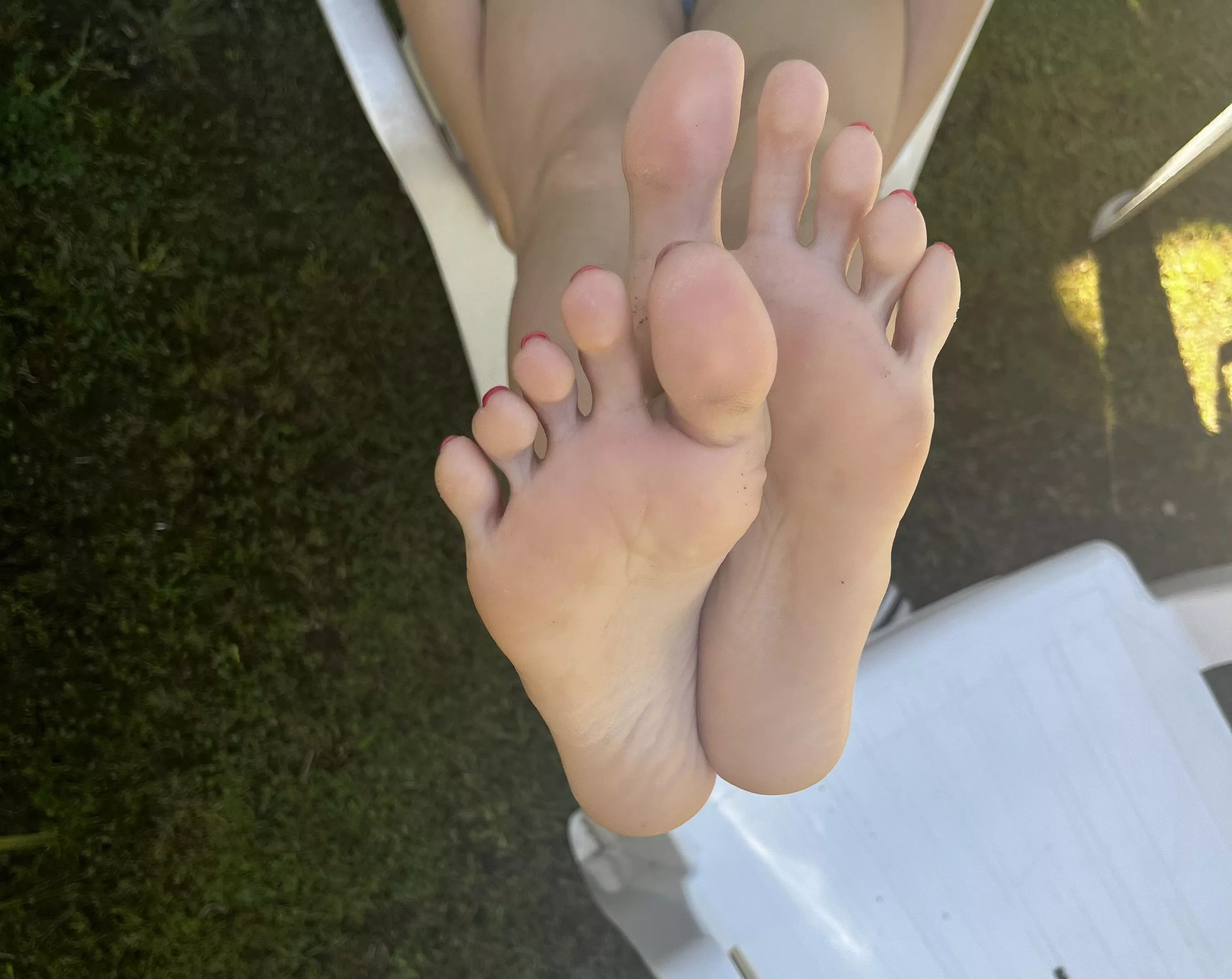 The longest and thinnest fingers