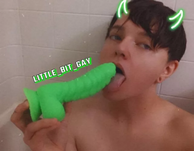 This boi just got a new toy... the texture is insane 🤤