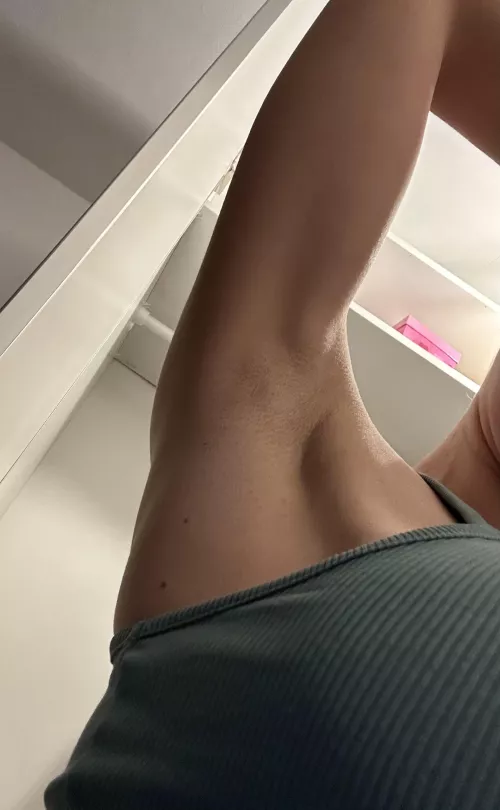 would you cum on my 40yo armpits?